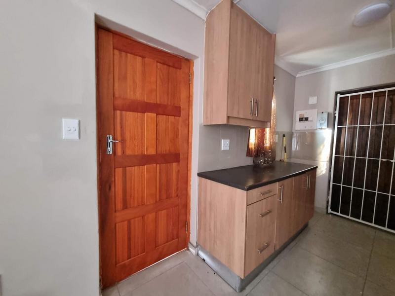 To Let 2 Bedroom Property for Rent in Kleinbegin Western Cape